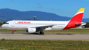 Photo of EC-ILS - Airbus A320-214 operated by Iberia