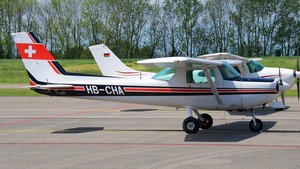 Photo of HB-CHA - Reims-Cessna F152 operated by AéroFormation