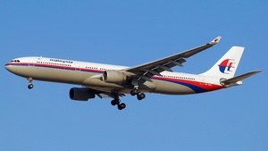 Photo of 9M-MKG - Airbus A330-322 operated by Malaysia Airlines