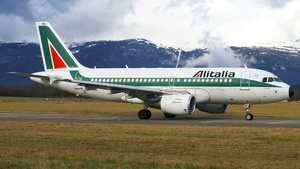 Photo of I-BIMD - Airbus A319-112 operated by Alitalia