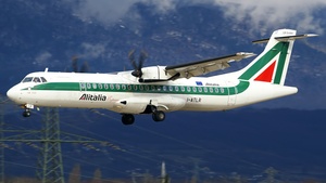 Photo of I-ATLR - ATR 72-500 operated by Alitalia Express
