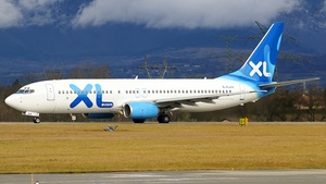 Photo of G-XLAA - Boeing 737-8Q8 operated by XL Airways