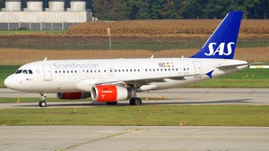 Photo of OY-KBP - Airbus A319-132 operated by SAS Scandinavian Airlines