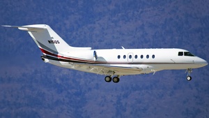 Photo of N15QS - Hawker Beechcraft 4000 operated by NetJets