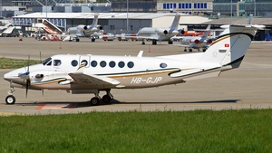 Photo of HB-GJP - Beechcraft B300 Super King Air 350 operated by BergAir