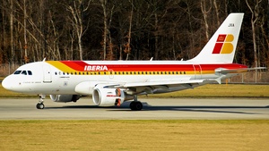 Photo of EC-JXA - Airbus A319-111 operated by Iberia