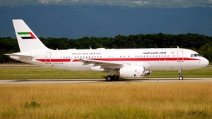 Photo of A6-DLM - Airbus A320-232 operated by United Arab Emirates Presidential Flight