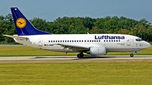 Photo of D-ABIB - Boeing 737-530 operated by Lufthansa