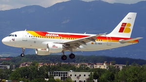 Photo of EC-KEV - Airbus A319-111 operated by Iberia
