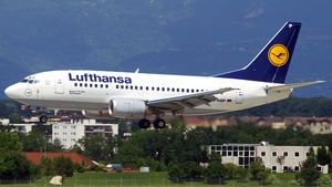 Photo of D-ABIP - Boeing 737-530 operated by Lufthansa