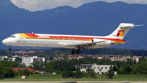 Photo of EC-FFA - McDonnell Douglas MD-87 operated by Iberia