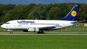 Photo of D-ABJA - Boeing 737-530 operated by Lufthansa