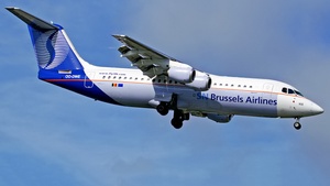 Photo of OO-DWE - British Aerospace Avro RJ100 operated by SN Brussels Airlines