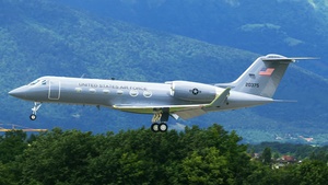 Photo of 92-0375 - Gulfstream C-20H operated by US Air Force