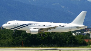 Photo of HZ-XY7 - Airbus A320-214 operated by Aviation Link Company