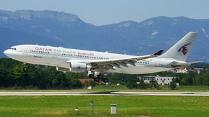 Photo of A7-ACA - Airbus A330-202 operated by Qatar Airways