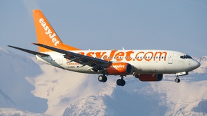 Photo of G-EZKG - Boeing 737-73V operated by easyJet
