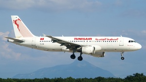 Photo of TS-IMI - Airbus A320-211 operated by Tunisair