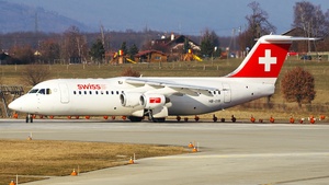 Photo of HB-IYR - British Aerospace Avro RJ100 operated by Swiss International Air Lines