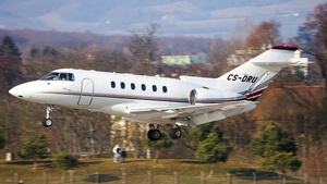 Photo of CS-DRU - Hawker Beechcraft 800XPi operated by NetJets Europe