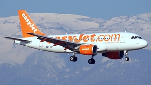 Photo of G-EZIT - Airbus A319-111 operated by easyJet