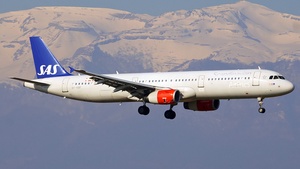 Photo of OY-KBF - Airbus A321-232 operated by SAS Scandinavian Airlines
