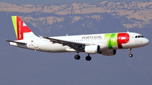 Photo of CS-TNI - Airbus A320-214 operated by TAP Air Portugal