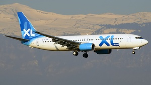 Photo of G-XLAN - Boeing 737-86N operated by XL Airways