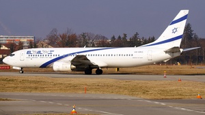 Photo of 4X-EKC - Boeing 737-858 operated by El Al Israel Airlines