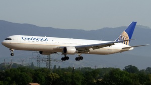 Photo of N69059 - Boeing 767-424(ER) operated by Continental Airlines