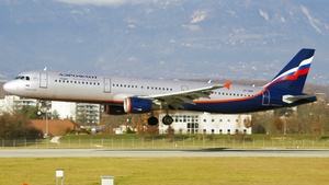 Photo of VP-BWP - Airbus A321-211 operated by Aeroflot