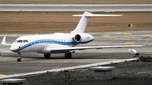 Photo of C-GGLO - Bombardier Global 5000 operated by Chartright Air
