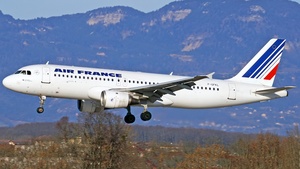 Photo of F-GFKL - Airbus A320-211 operated by Air France