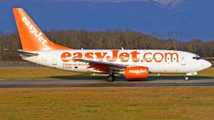 Photo of G-EZKB - Boeing 737-73V operated by easyJet