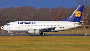 Photo of D-ABIU - Boeing 737-530 operated by Lufthansa