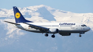 Photo of D-ABET - Boeing 737-330 operated by Lufthansa