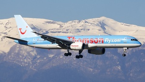 Photo of G-BYAK - Boeing 757-204 operated by Thomsonfly