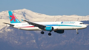 Photo of G-OOPH - Airbus A321-211 operated by First Choice Airways