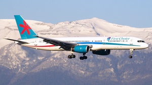 Photo of G-OOBJ - Boeing 757-2B7 operated by First Choice Airways