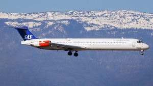 Photo of OY-KHN - McDonnell Douglas MD-82 operated by SAS Scandinavian Airlines