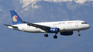 Photo of SU-GBE - Airbus A320-231 operated by Egyptair