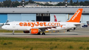 Photo of HB-JZR - Airbus A320-214 operated by easyJet Switzerland