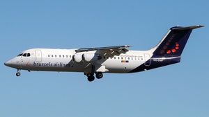 Photo of OO-DWF - British Aerospace Avro RJ100 operated by Brussels Airlines