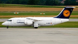 Photo of D-AVRH - British Aerospace Avro RJ85 operated by Lufthansa CityLine