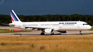 Photo of F-GTAL - Airbus A321-212 operated by Air France