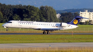 Photo of D-ACPF - Bombardier CRJ-701ER operated by Lufthansa CityLine