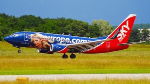 Photo of OM-NGA - Boeing 737-76N operated by SkyEurope Airlines