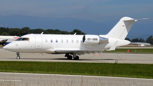 Photo of Bombardier Challenger 605 - Geneva