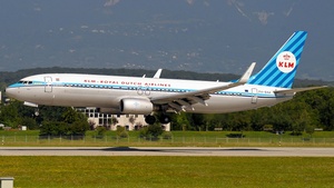 Photo of PH-BXA - Boeing 737-8K2 operated by KLM Royal Dutch Airlines