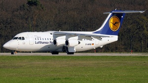 Photo of D-AVRB - British Aerospace Avro RJ85 operated by Lufthansa CityLine